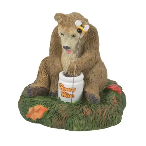 Department 56 - Halloween Village>Tannenbaum Holiday Shop Honey Bear Qc Testing